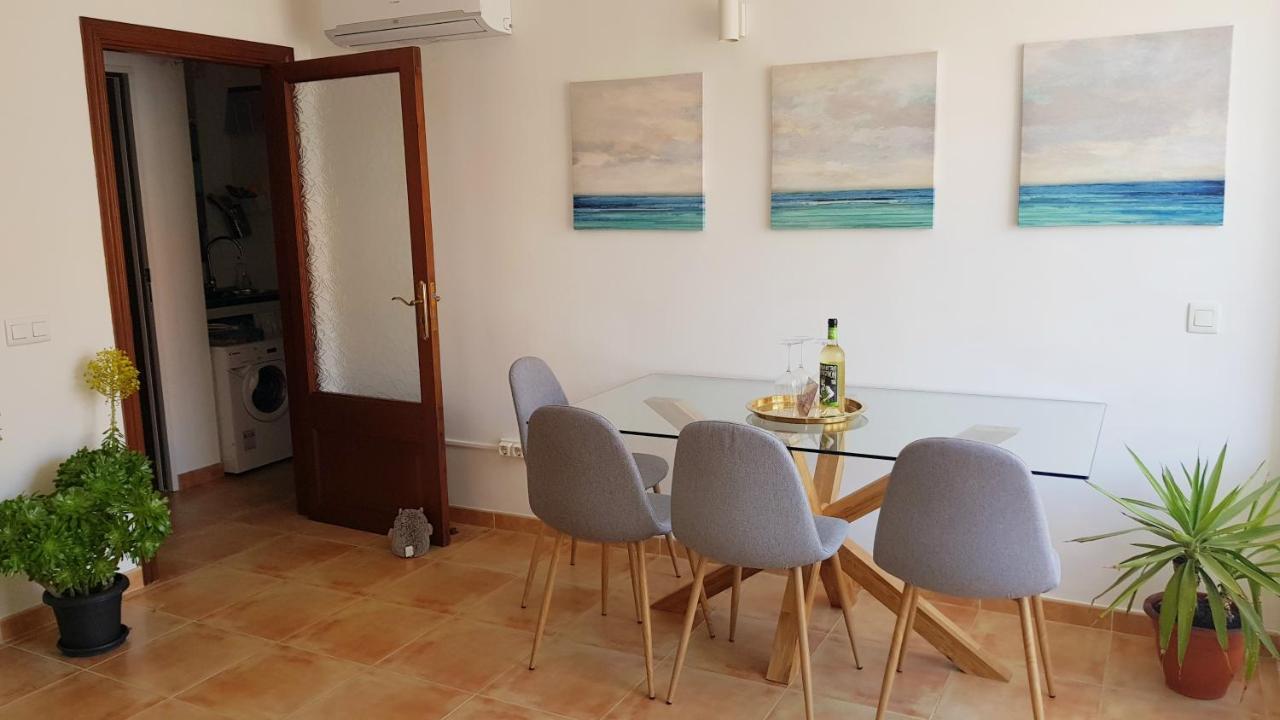 Sonne & Meerblick Aus 40 Grad Heissem Whirlpool Geniessen - Zentral Am Hafen Und Dennoch Ruhig Cala Ratjada  Exterior photo